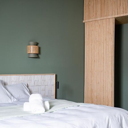 L'Olivier Hotel Монс Екстериор снимка