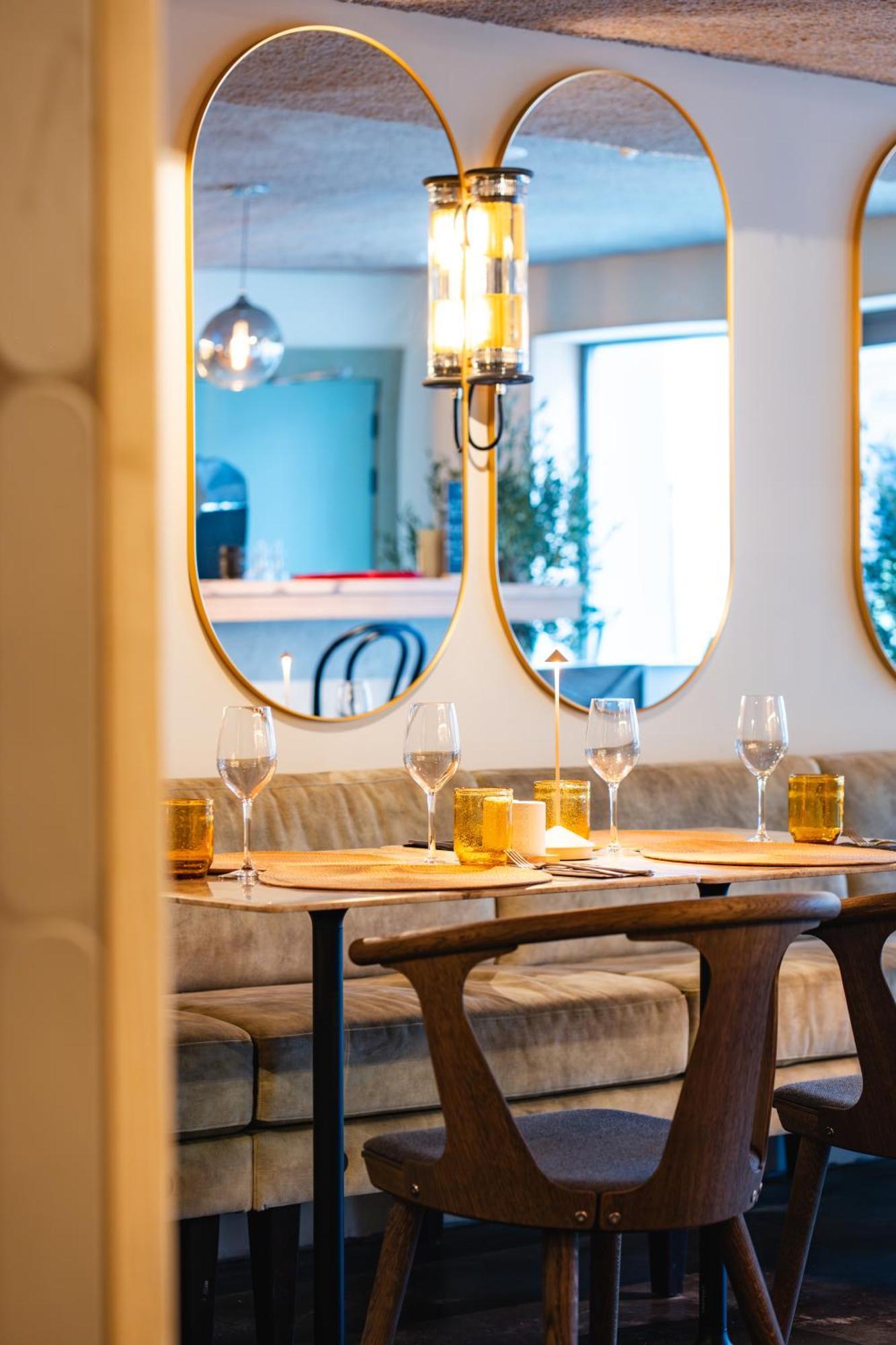 L'Olivier Hotel Монс Екстериор снимка