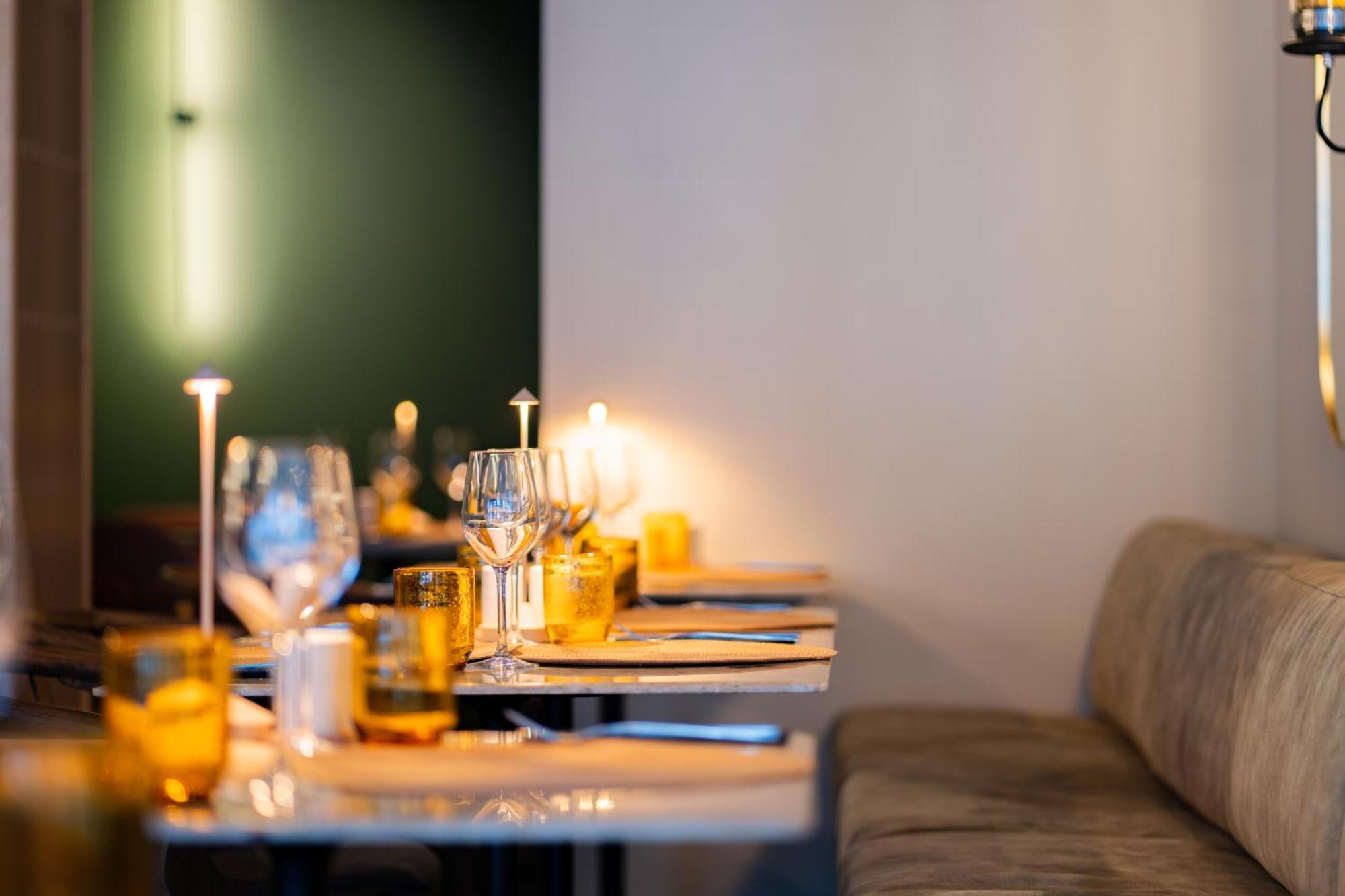 L'Olivier Hotel Монс Екстериор снимка